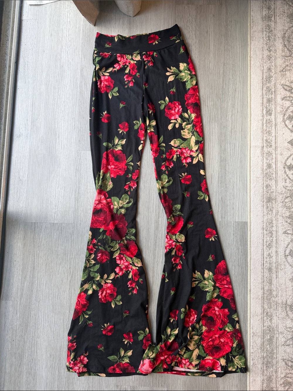 ShopMyTrend Floral Wide-Leg Pants in Black with Red Roses - Picture 1 of 3